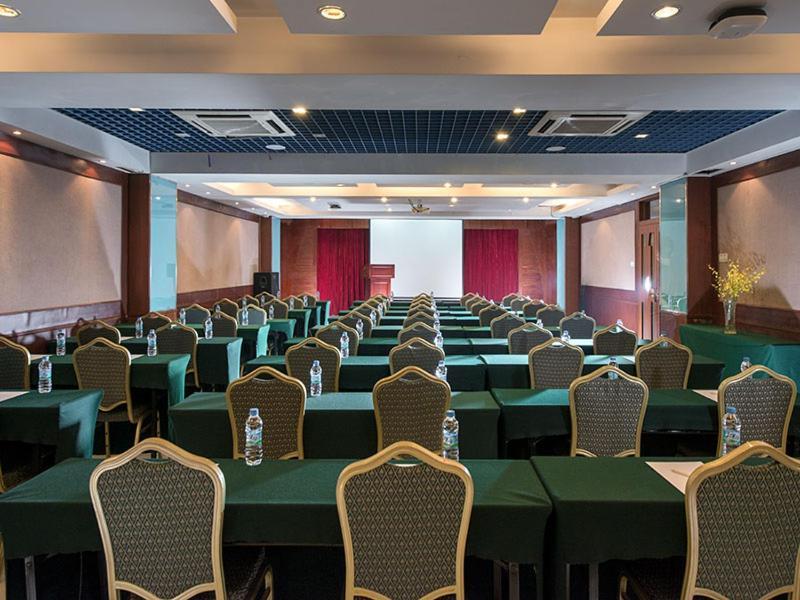 Vienna Hotel Guangzhou Exterior photo