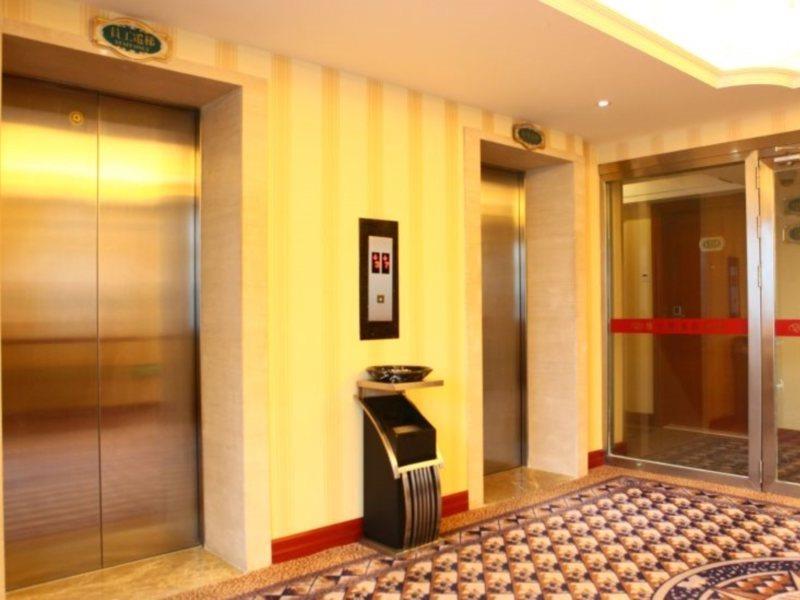 Vienna Hotel Guangzhou Exterior photo