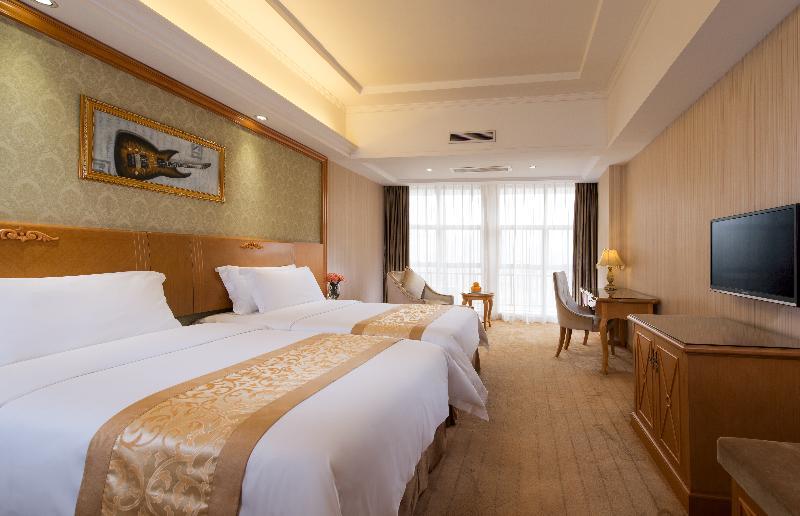 Vienna Hotel Guangzhou Exterior photo
