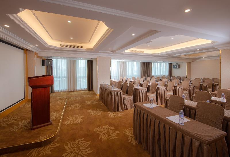 Vienna Hotel Guangzhou Exterior photo