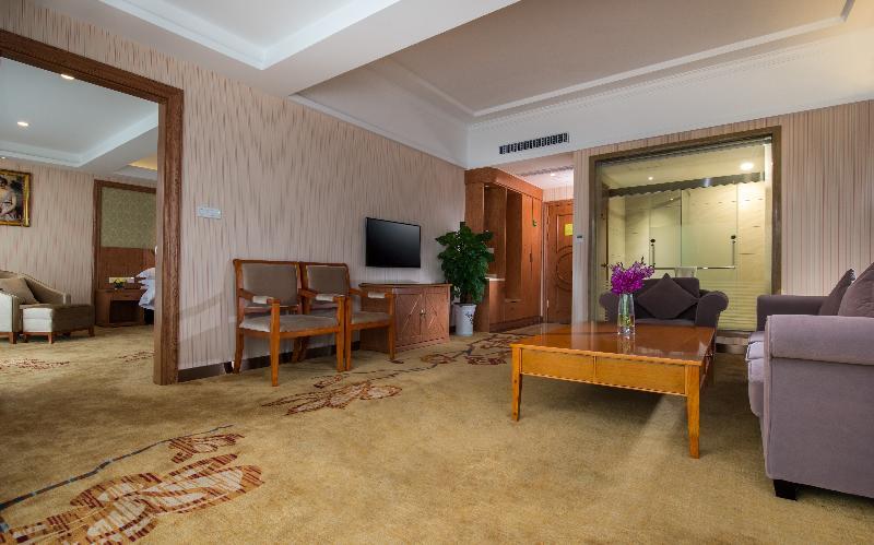 Vienna Hotel Guangzhou Exterior photo