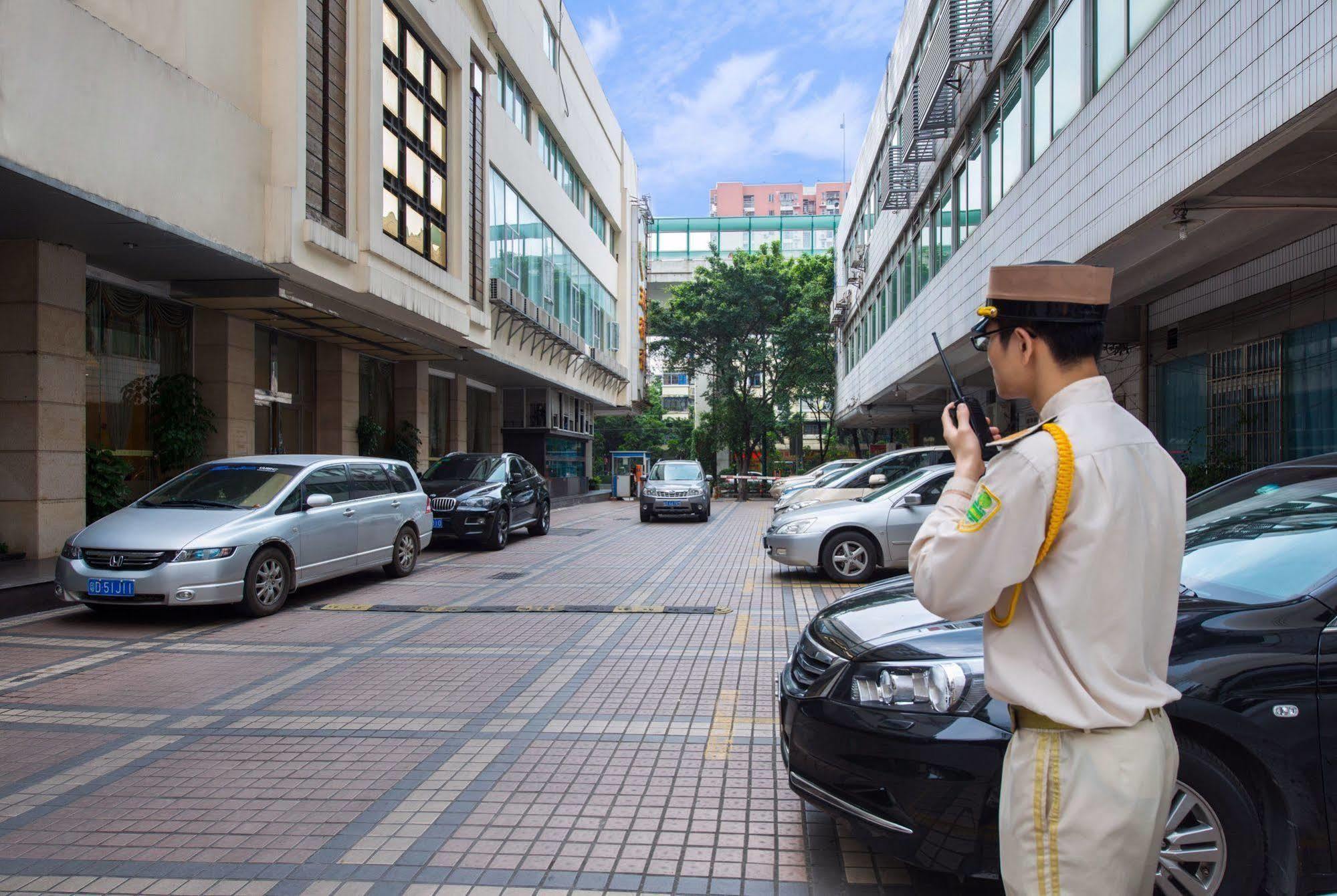 Vienna Hotel Guangzhou Exterior photo