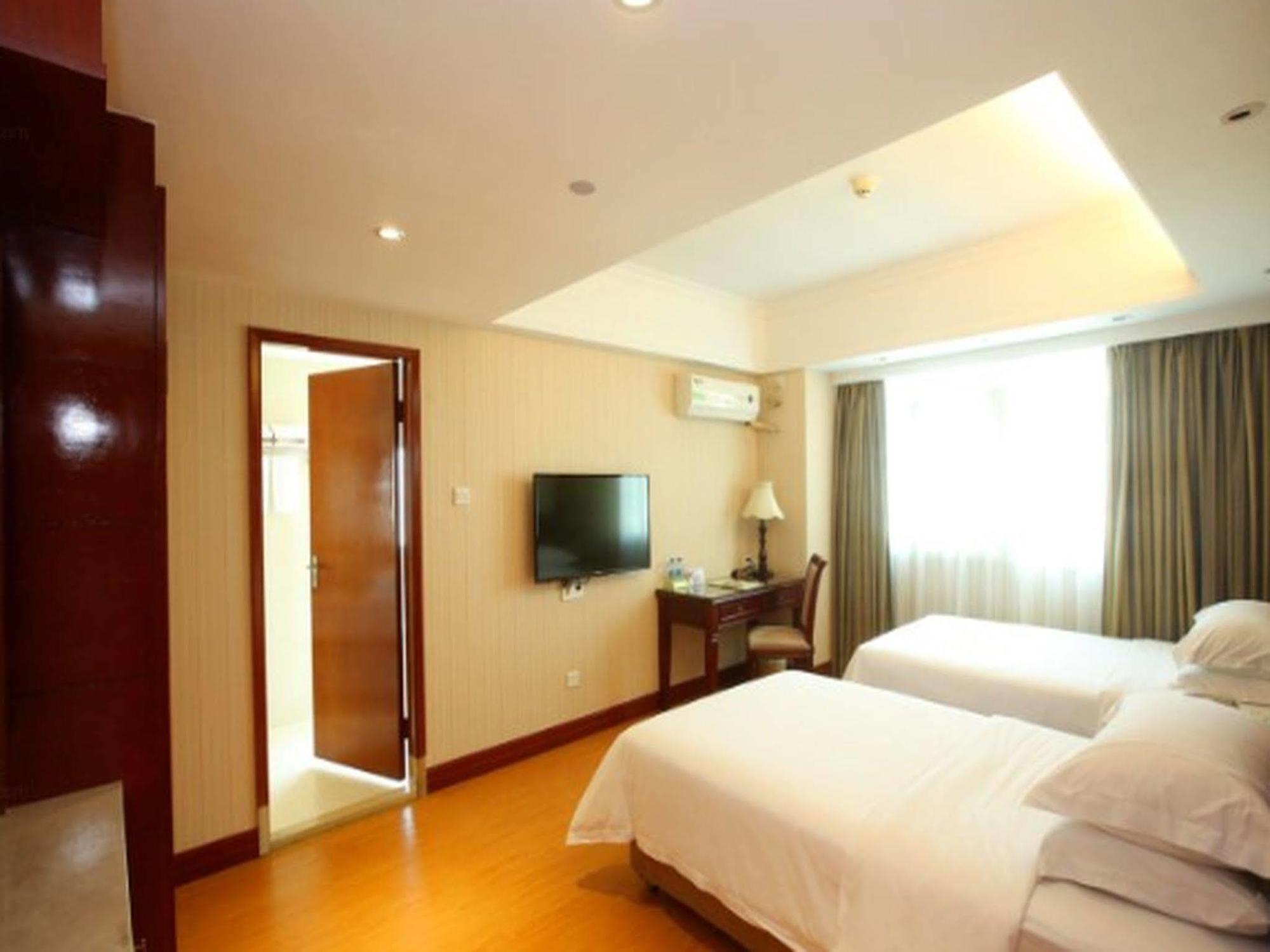 Vienna Hotel Guangzhou Exterior photo